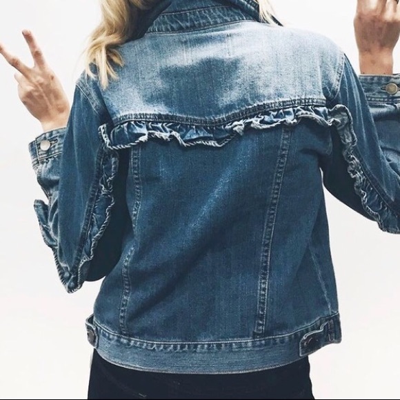SOLD Who What Wear Ruffle Denim Jacket EUC - Picture 2 of 10